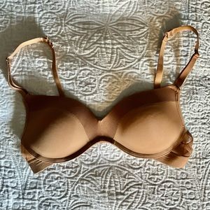 Hardly Worn 32B Lively Bra